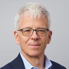 Portrait of Alex Widmer