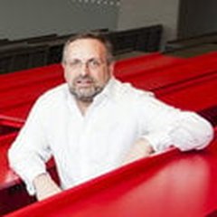 Portrait of Éric Haubruge