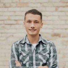 Portrait of Justin Scholten