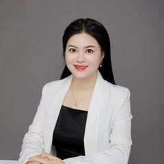 Portrait of Xuewei Yang