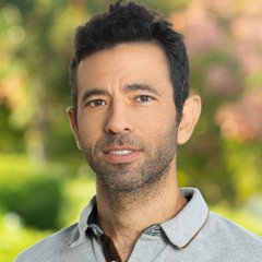 Portrait of Yossi Yovel